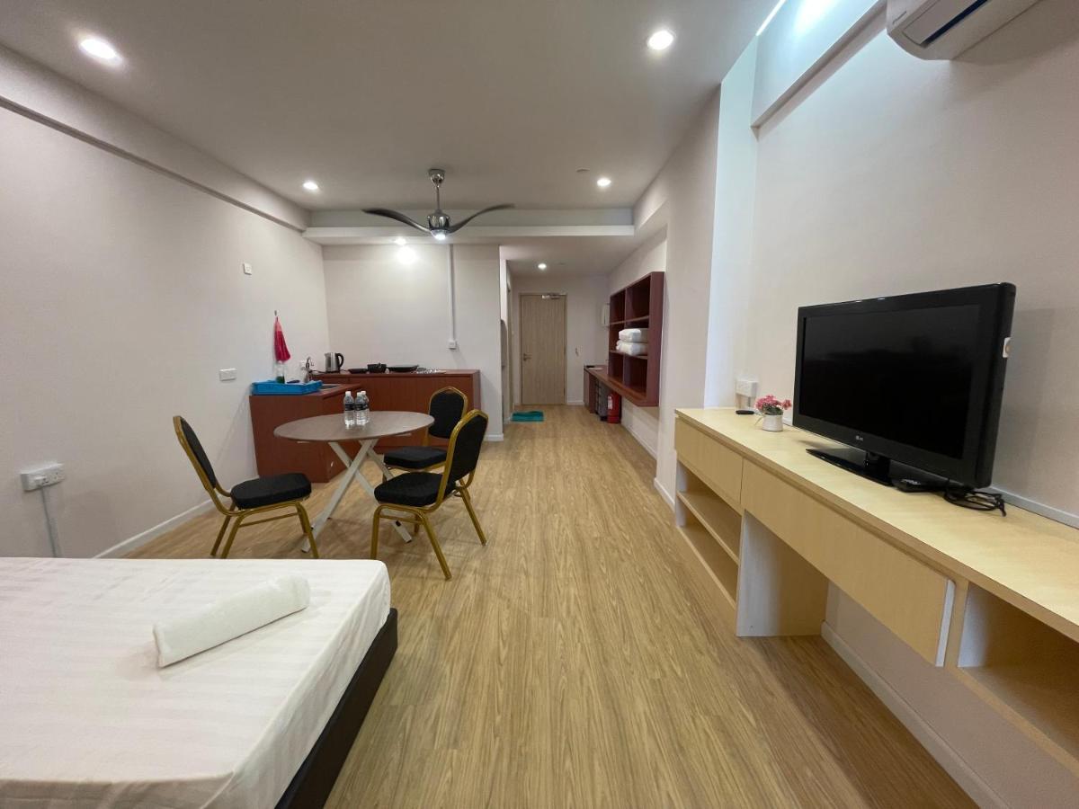 Aru Suites Homestay Wifi,Carpark,24H Check In,Water Filter By R2 Residence Кота Кинабалу Екстериор снимка