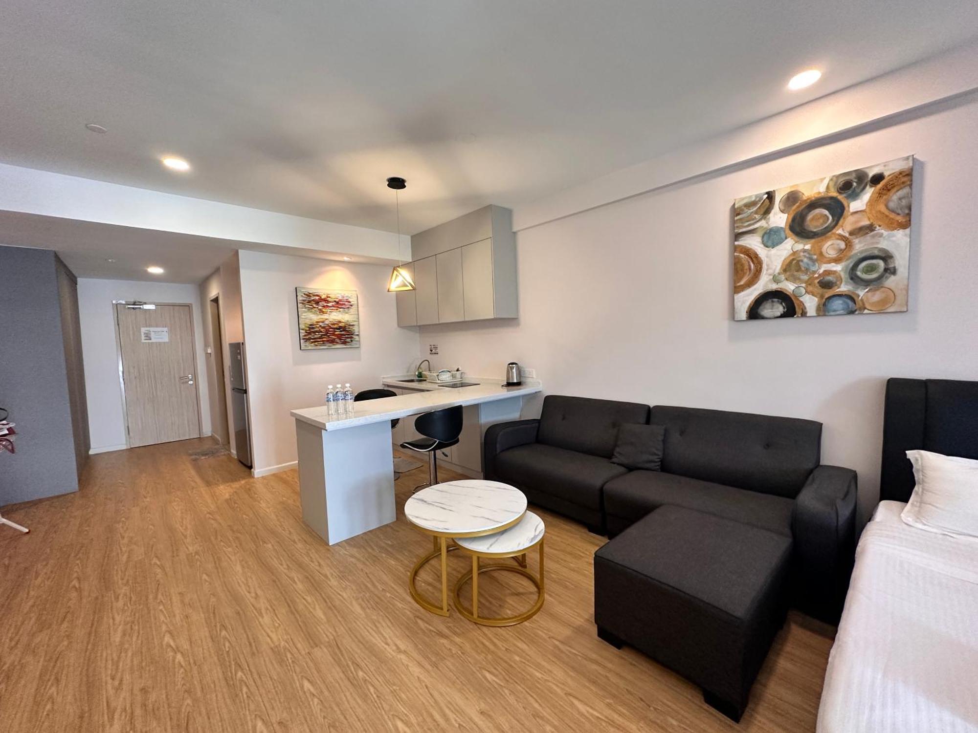 Aru Suites Homestay Wifi,Carpark,24H Check In,Water Filter By R2 Residence Кота Кинабалу Екстериор снимка